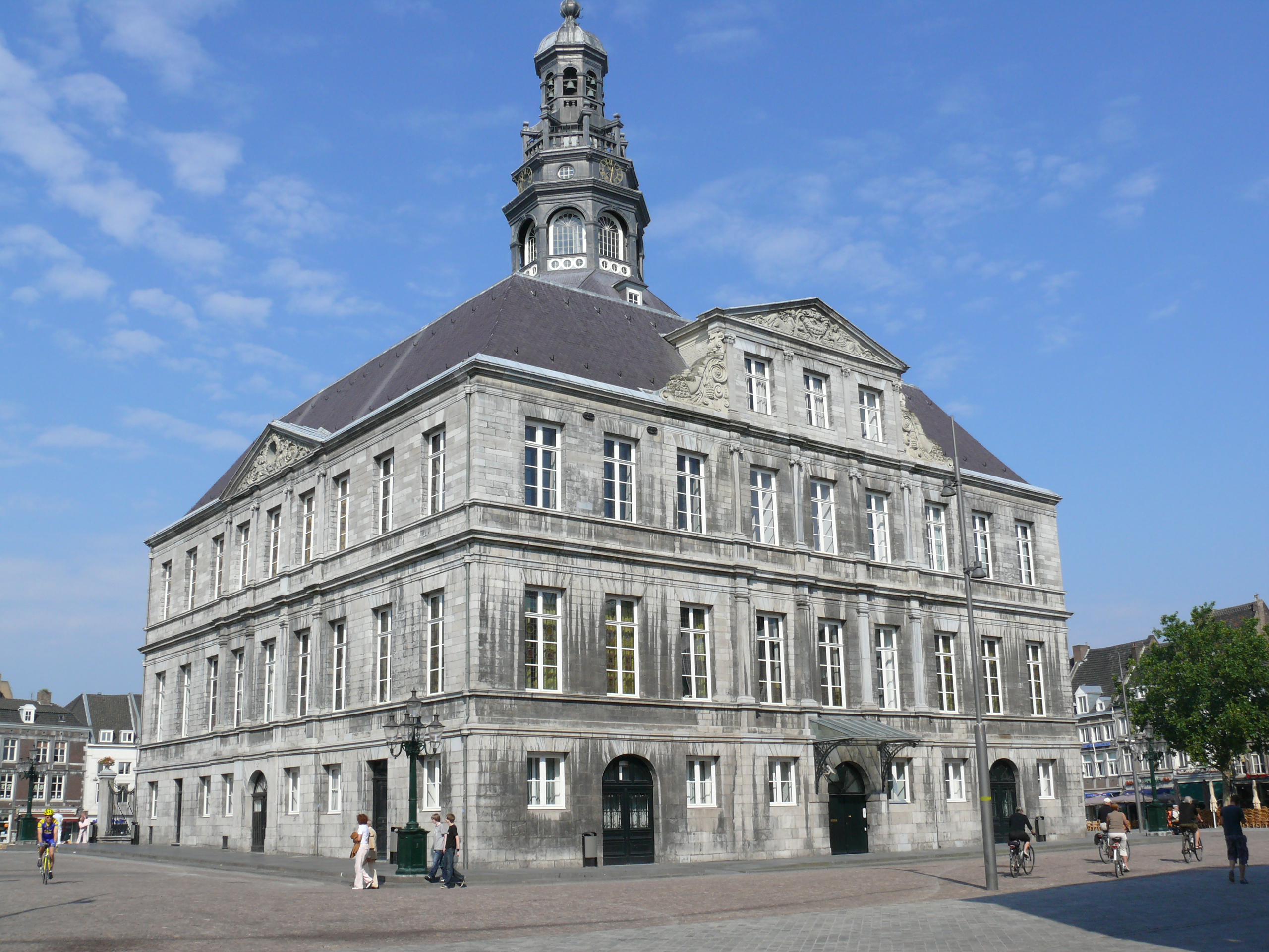 Maastricht; Bezienswaardigheden & Activiteiten - Reisliefde Maastricht; Bezienswaardigheden & Activiteiten - Reisliefde